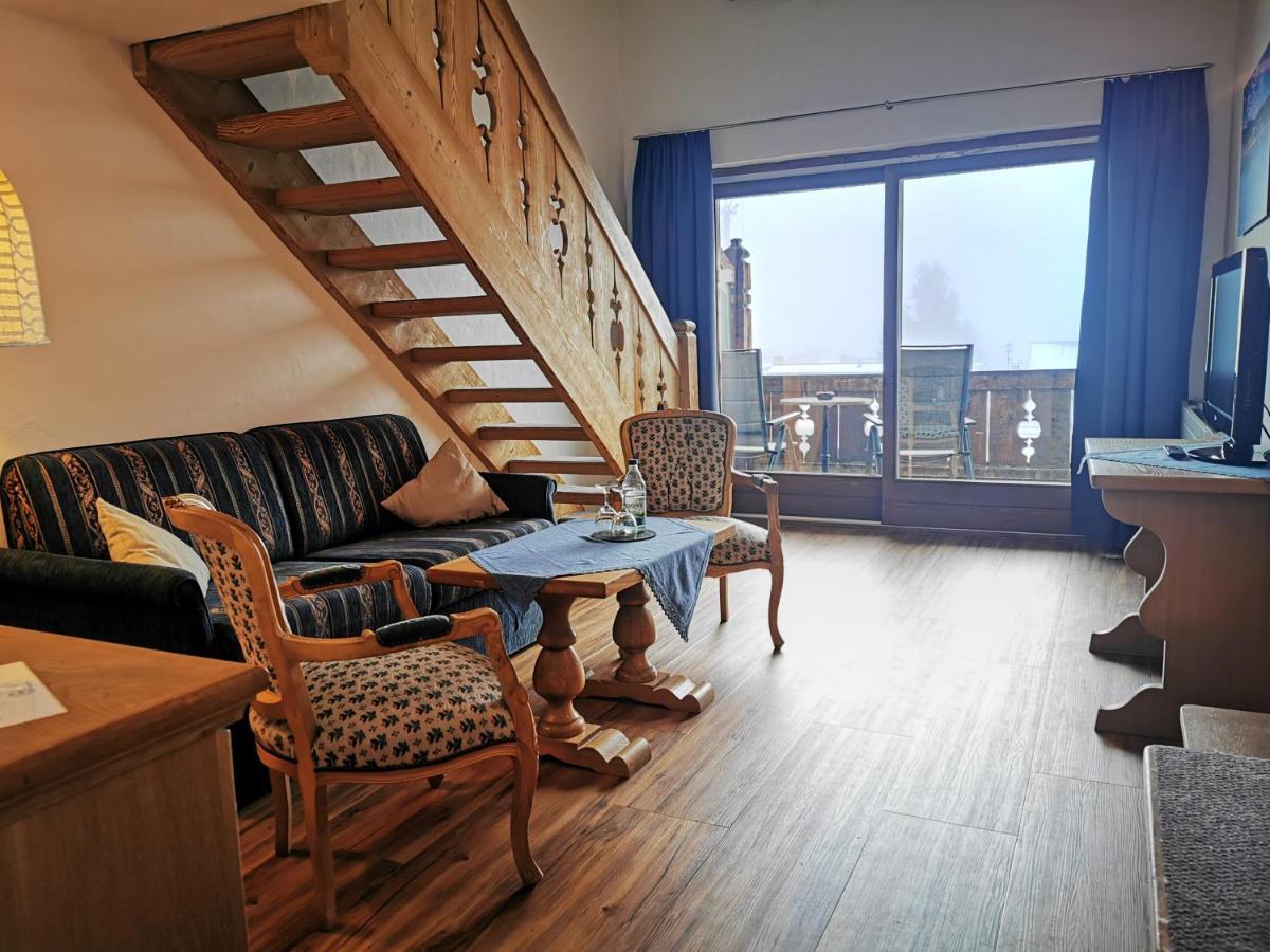 Gasthof & Hotel Zur Post 瓦尔高 外观 照片