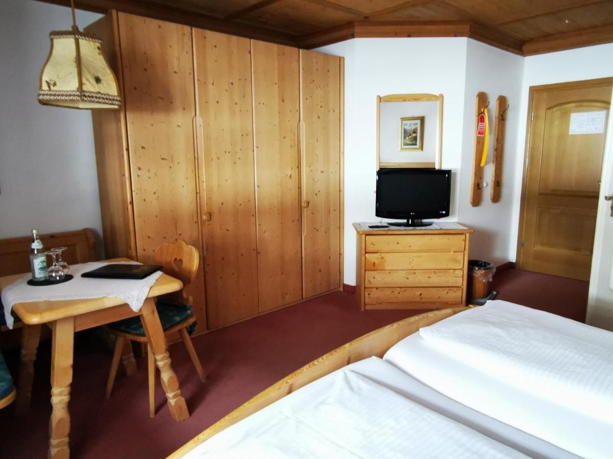 Gasthof & Hotel Zur Post 瓦尔高 外观 照片