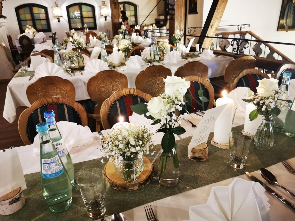 Gasthof & Hotel Zur Post 瓦尔高 外观 照片